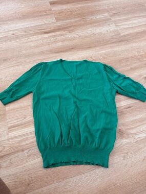 Green V-Neck Women's Sweater Top